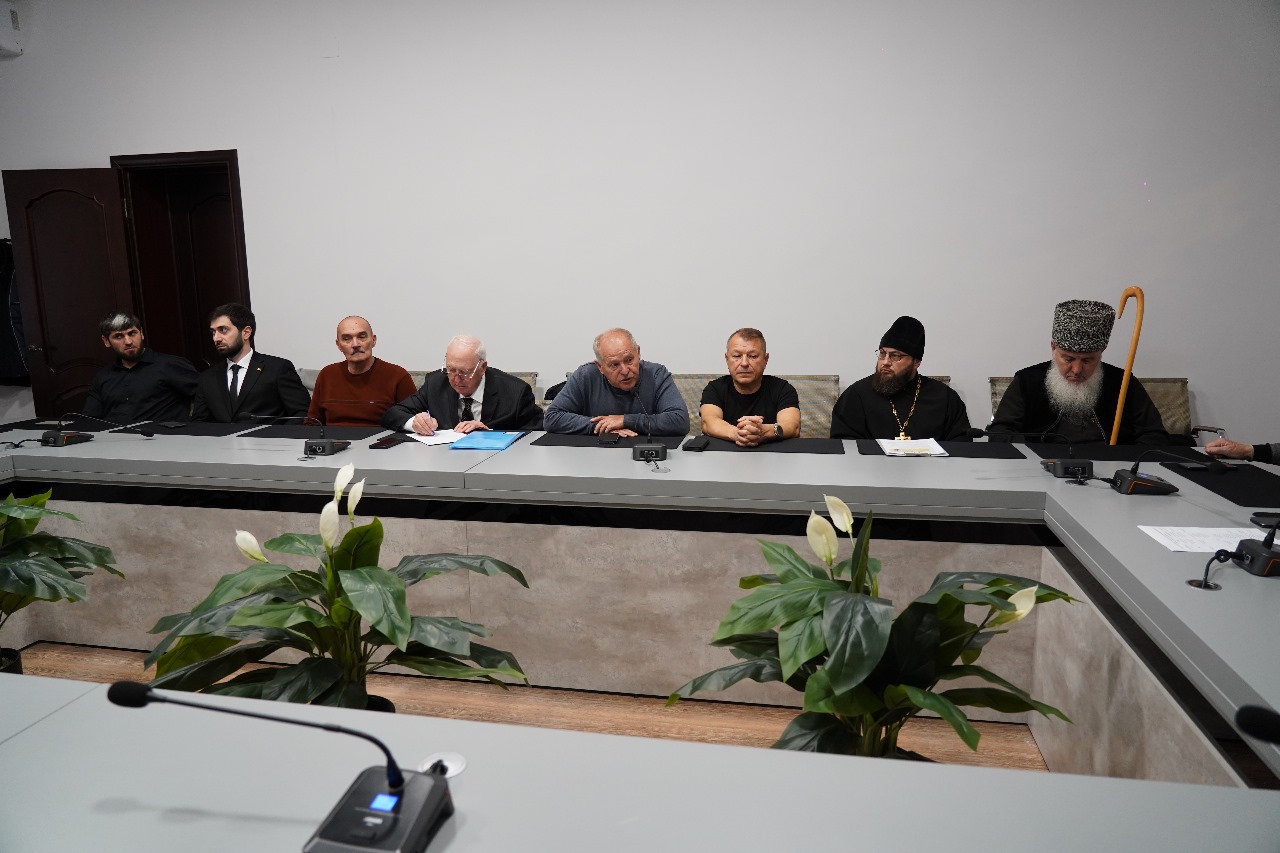 В Дагестане завершил свою работу Форум старейшин Северного Кавказа «Сила предков»